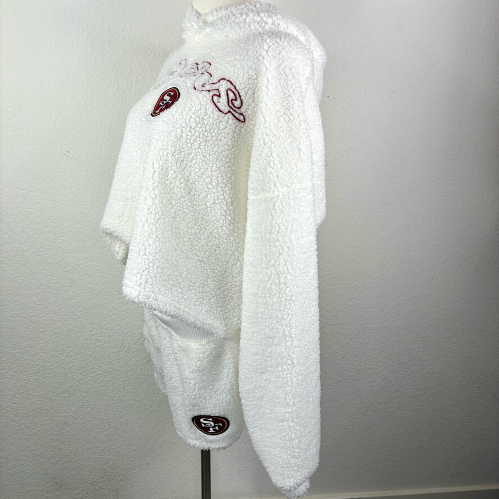 San Francisco 49ers White Sherpa Lounge Set Hoodie Shorts NFL Women’s M - Picture 3 of 13